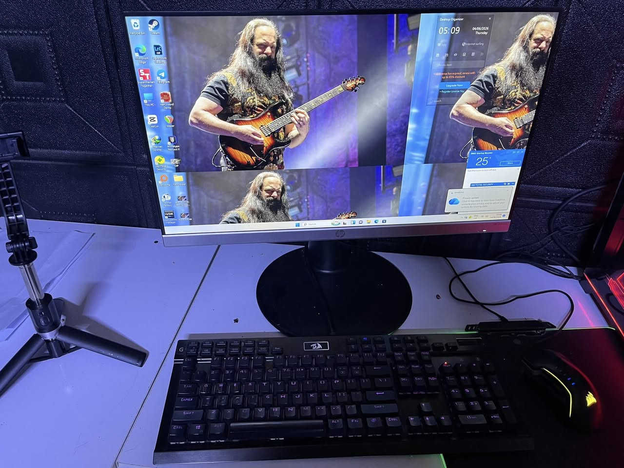 للبيع مع كرسي كيمنك و شاشة كيبورد ماوس سماعات ups 

Gtx 1660 ti 
Cor i 7 6700
Ram ddr4 16 
Ssd 256 
Hdd 2t 
  Power 750w 
السعر 800 وبيها مجال


**إذا كنت صاحب هذا الإعلان وتريد حذفه لأي سبب، رجاءا أرسل رسالة إلى الدعم الفني**