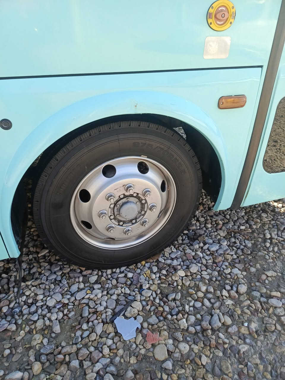 السلام عليكم سياره هايكر 37نفر سياره كامله ع اخر حبايه كشن هوى كشن مساعد اربع وياله صدر قوايش تخم تاير هورن هوى تبريد ثلج سياره مال جناي رقم صاحب سياره 
***********مكاني بابل القاسم السعر 250وبيه مجال
