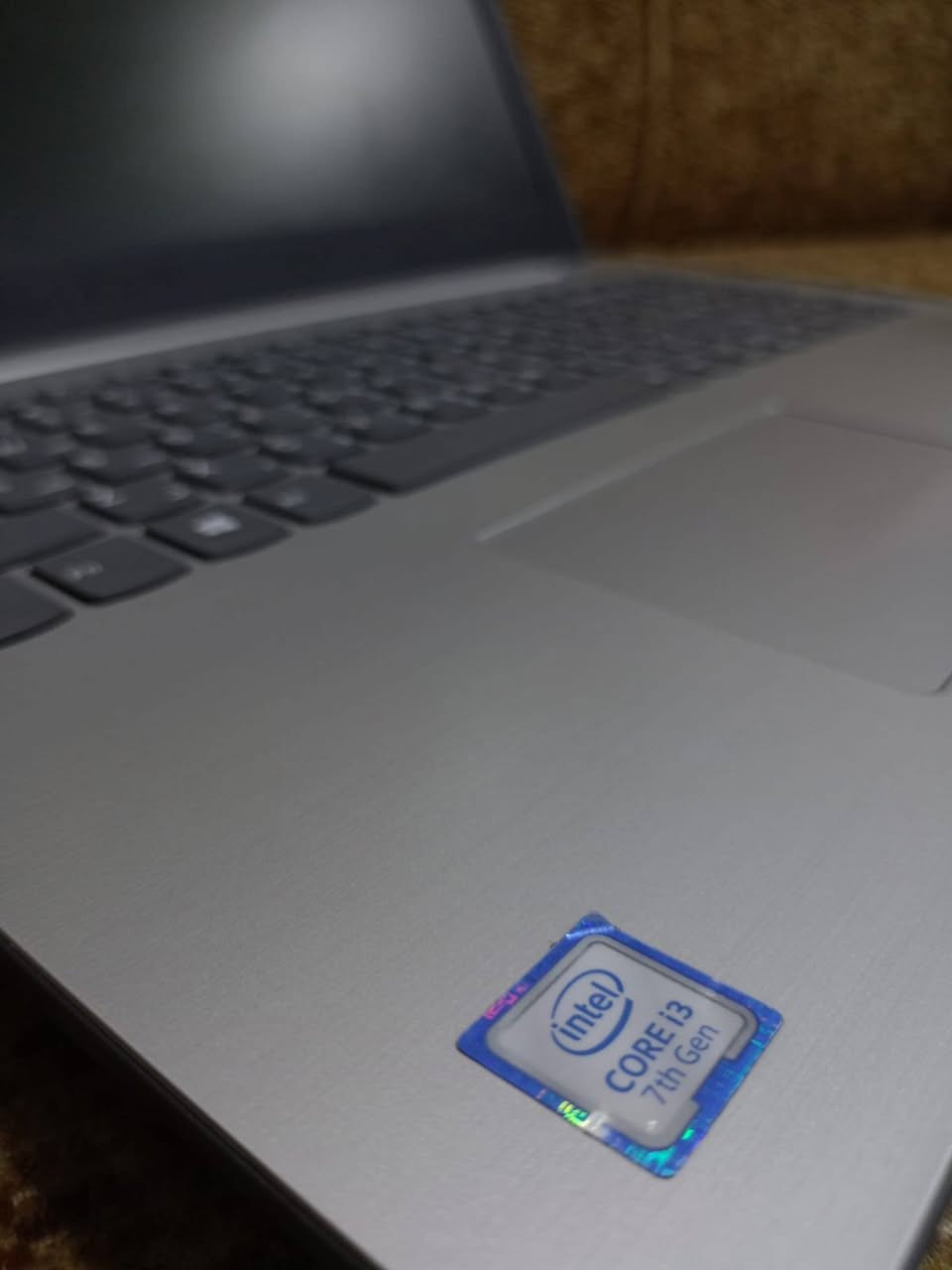 السلام عليكم  لابتوب البيع Lonovo 
***********

Intel(R) Core(TM) i3
7th Gen
2.30 GHz
RAM 4GB
HDD 128 MB
Windows 10 pro
