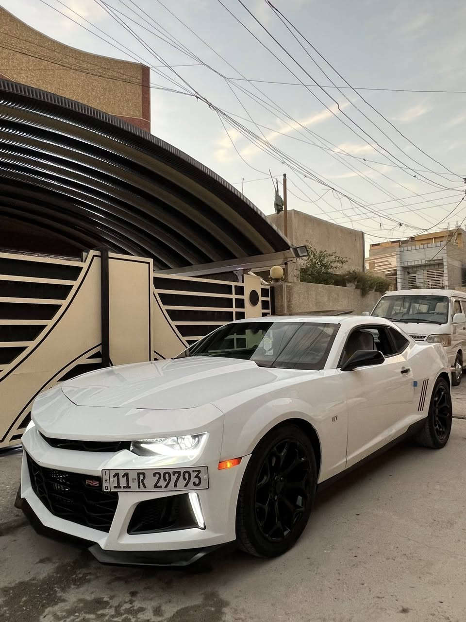 سلام عليكمم ...

اعلا مواصفات بالكمارو 
السياره باسمي شخصيا رقم دولي
السياره كلش نظيفه 
بجم ١٨ جديد
موديل ٢٠١٣
محرك ٦ سلندر 
لون ابيض
داتا شو 
شاشه مع كامرا
تشغيل عن بعد 
كيجات اصليه 
كراسي كهرباء
تحكمات ستيرن 
شاشه اعطال 
صدر امامي خلفي نظيف 
سستم صوت 
دمام بالدشبول
شفتات سرعه 
ويل ٢٠
بجم زنون 
السياره كلش مميزه ونظيفه  
مكان السياره بغداد الجديده 
سعر السياره ٩٥ ورقه

*********** واتس
