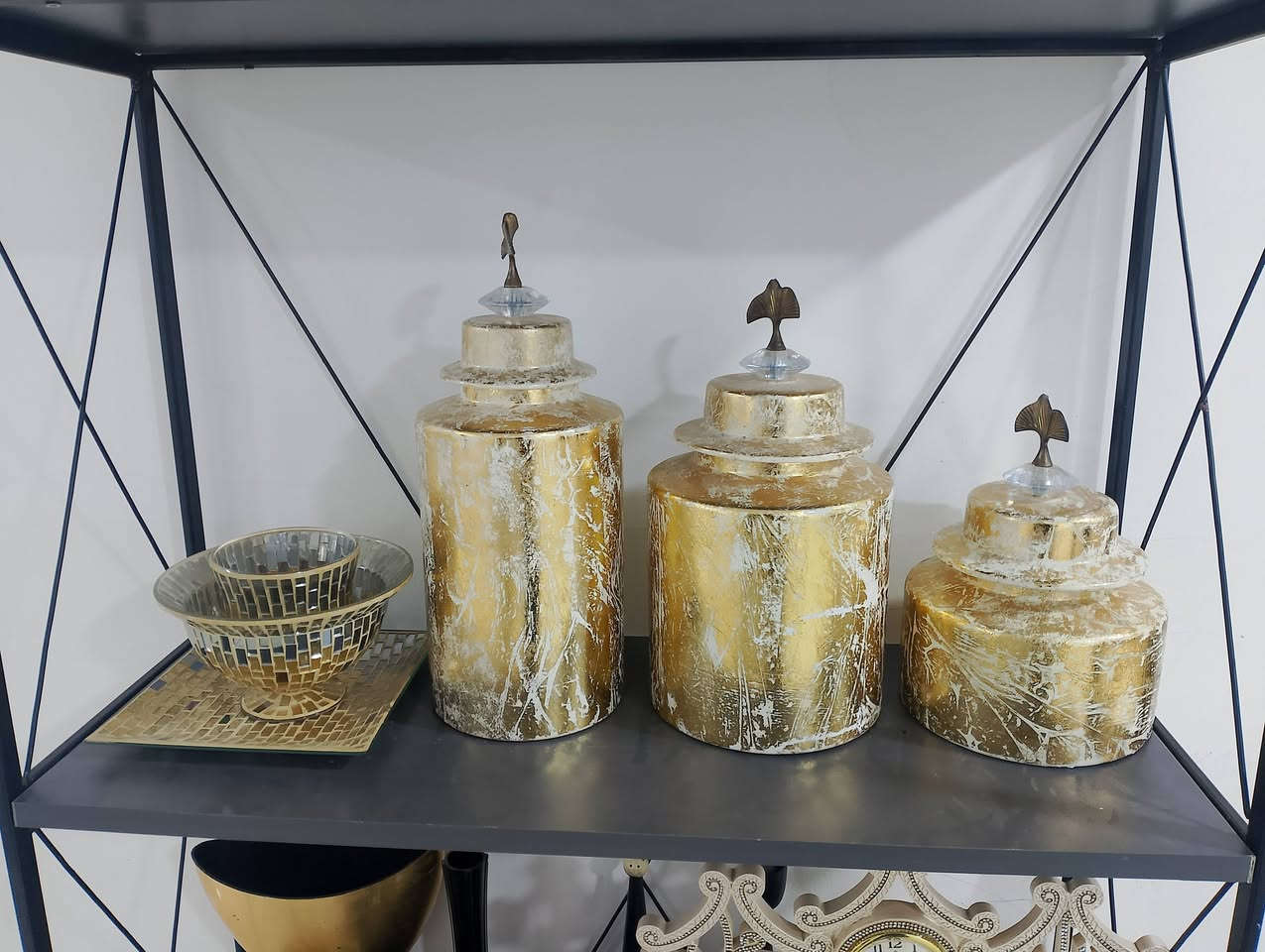 السلام عليكم تحفيات للبيع كلش مناسب اللي يريد ينتصر ***********
