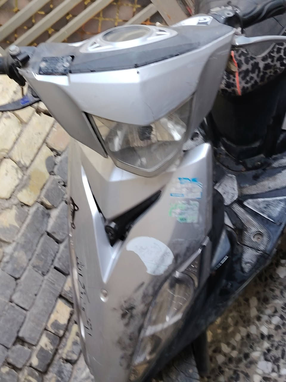 سلام عليكم دراجه للبيع ماكس مضلع دراجه جديد بس انتركت بسبب ال عمل مكينه نضيفه صلنصه رياضي دراجه يرادلهه ترتيب مكانهه بغداد لأمين الثانيه بل سده سعر 350 وبيهه مجال حك الجيه ***********
