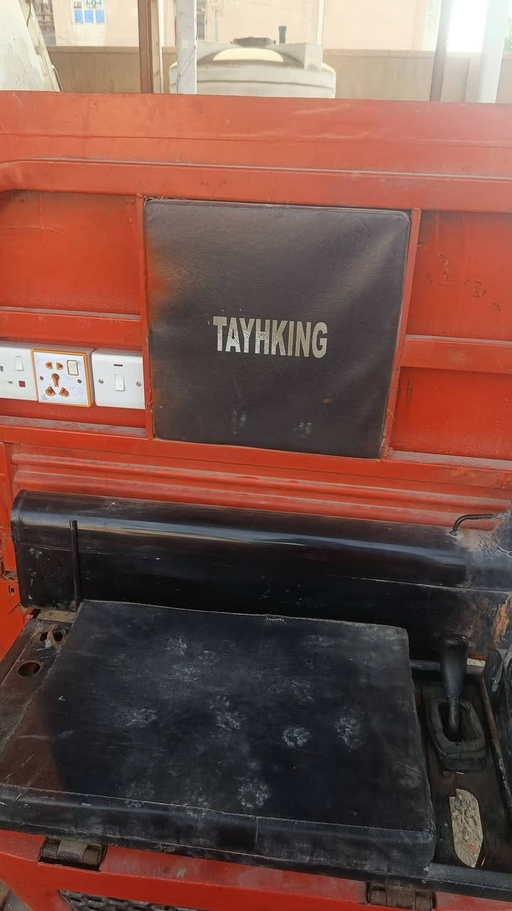 السلام عليكم شباب ستوته شعر بنات جاهزه من كل شيء للبيع واوراق باسمي مكاني بصره سعرص***********
