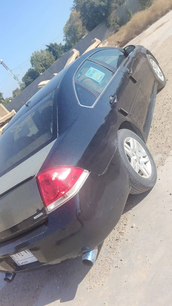 امبالا ١٦ ليمتيد فول فتحه
مصبوغه شبه حزام وقماره
حادثها من امريكا جاملغ ايسر وبنيد بدون دواخل
كير مكينه جيد
محرك ٦ حجم ٣٦٠٠ 
كشن كهرباء
تحكم ستيرن 
تبريد 
تخم تاير
باتري جديد
سياره مال جناي
العنوان الأنبار الرمادي خمسه كيلو
رقم الهاتف *********** اتصل ع رقم وبيك خير ودلل
