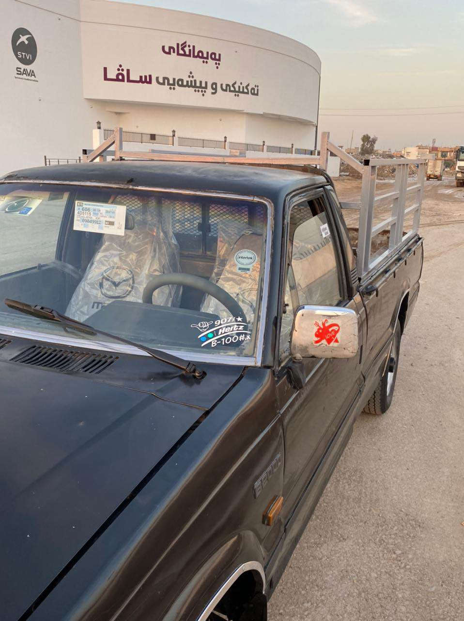 بيكاب مازدا موديل ٩١ بينج قولاب سةيارةيةكي جايزة مالي كةسابةتة ليدراوي نية گيرو مةكينة اكسل بةشةرت 
سحري ٣٣ و محمةلة لة هةوليرم *********** أربيل, العراق
