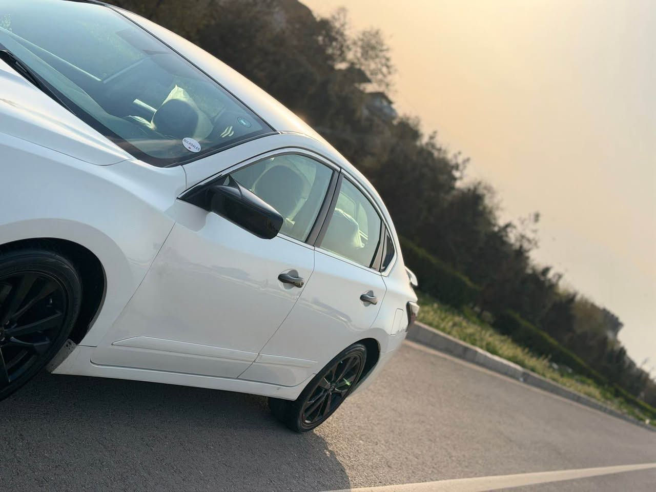 نیسان ئاڵتیما SR ٢٠١٨
سەیارەکە نمونە لە جوانی و پاکی
فول مواسفاتی SR
کامل کمالیات و جوانکاری لۆ کرایە 
یەک دینار مەسرفی تێدانیە
بە نزبەت سبوغ ٣ پارچەی بۆیاغە
بەبێ داخلی
گێڕ مەکینە تەبرید بەشەرت
تحول و غڕامە بە شەرت
نرخ ١١٧ وەرەقە و مەجالەکی برایانەی تێدایە
بۆ زانیاری زیاتر *********** واتسئاپ أربيل, العراق
