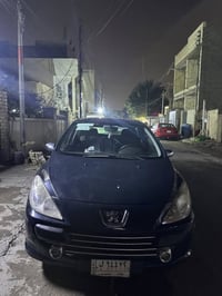 بيجو 307 موديل 2006 للبيع مصبوغة عام ضربتهة بجم بس خفيفه سنويتها الشهر...