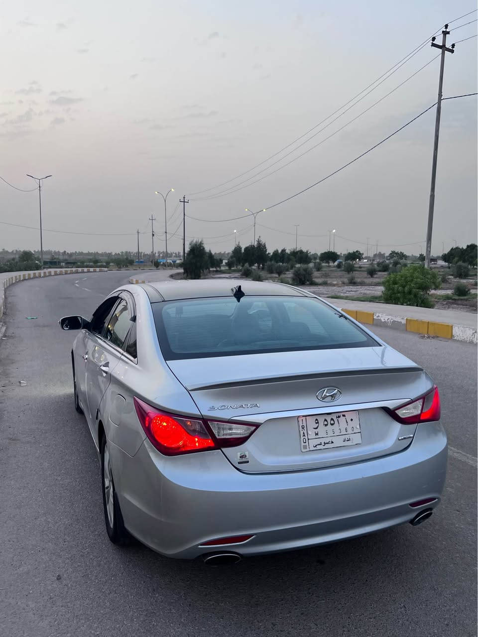 سوناتا  وارد أمريكي ٢٠١٢  فول مواصفات 
حادثها چاملغ امامي عكس السايق و بنيد مبدل 
چاملغ خلفي كلير (فقط رش)
بصمة بانوراما قطعتين تبريد تدفئة كشنات تحكمات ستيرن شاشة كشن السايق كهرباء + تدليك 
دوشمة جديد ( براند سبايدر ) ڪشافات + عالي زنون 

🎈 رقم بغداد انكليزي بأسمي هزه و سنوية ٢٠٢٦ الى ٢٠٣١

مكينة ٢٠٠٠ تيربو 
معلة بيها كازكيت 
فلتر دهن كير جديد

السعر ١٠٤ وبيها مجال بسيط 
***********
مكاني بابل - الحلة - شارع ٨٠ Singapore
