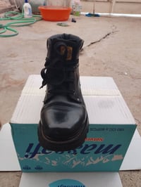 بوت امريكي • مقاس ٤١ • اربيل