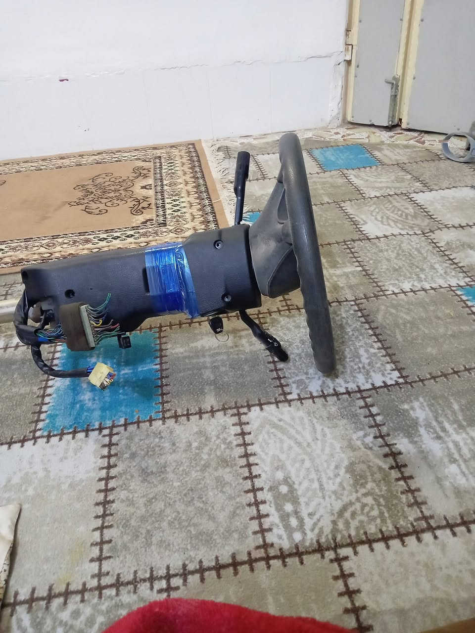 سلام عليكم مجمع استيرن دركه استيرن ومجمع اشاير وماسحات وجوزة تشغيل وغلاف المجمع والشفت الواصل الى توصلة الجعمقه وارد كوري اشتريتا لسيارتي ونباعت سيارتي قبل ما اشده اشتريته ب ١٢٥ الف دينار اليفيده ينطيني سعر وابيع للينطي سعر يرضي الله تحياتي للجميع (ملاحظه يرهم على جميع موديلات الكالوبر) للتواصل *********** حسين مكاني كربلاء المقدسه طويريج
