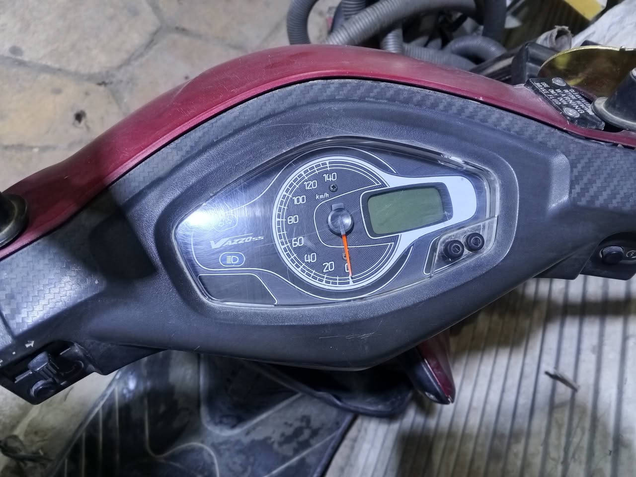 يا الله
السلام عليكم 

للبيع دراجة نارية حجم V150ss صيني 

السرعة القصوى 140كم

اللون ماروني 

تشغيل سويج+تشغيل عن بعد (رمونت)

السعر 250 ألف 

للتواصل الاتصال على الرقم 

*********** 

واتساب
العنوان بغداد الحرية الثالثة
