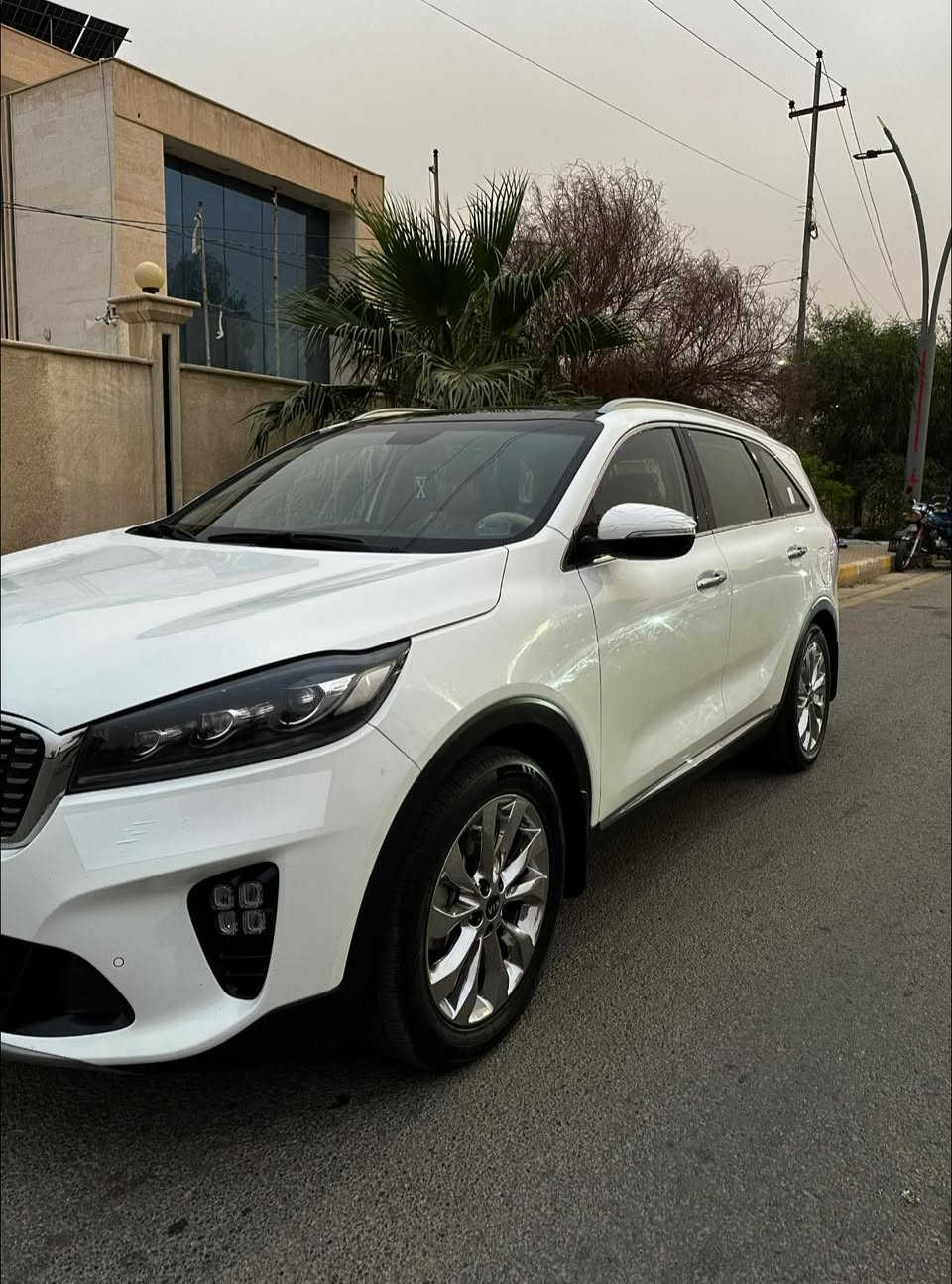سورنتو خليجي
رقم بغداد 
موديل 20 
محرك 6V
ماشيه 72 الف 
كفاله 
••••
السعر 265$ بيه مجال 
***********
