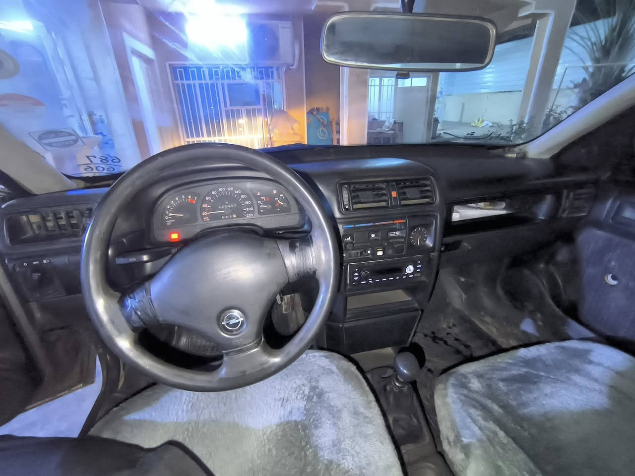 السلام عليكم اوبل فيكترا موديل 1991 رقم السليمانية تحويل ثاني يوم كير محرك 1800 المرغوب مكفولات صبغ للجمالية كشر حيل نضيف كفالة  
السعر 47 بيها مجال بسيط 
***********
