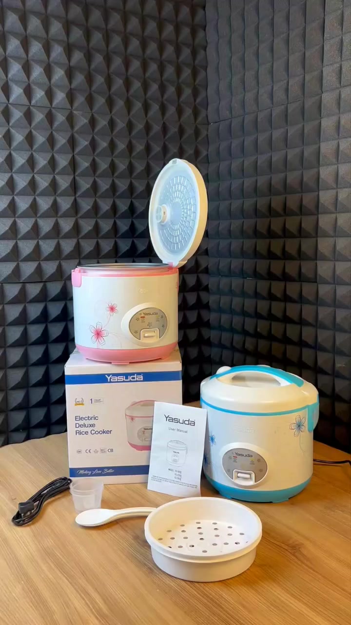 قدر تمن كهربائي Yasuda YS-220Q Rice Cooker سعة 5 لتر بقدرة 900 واط 🍚
مثالي لطبخ الرز الأبيض والبسمتي والبخاري بسهولة، وسعته الكبيرة مناسبة للعائلة. يتميز بوعاء داخلي مانع للالتصاق، خاصية الطهي التلقائي والتحويل للحفاظ على السخونة، مع سلة تبخير لتحضير الخضار. تصميم أنيق عملي للاستخدام اليومي.
السعر: 40 ألف
#قدر_رز #قدر_كهربائي #أدوات_مطبخ #طبخ_سريع #مطبخ عروض


**إذا كنت صاحب هذا الإعلان وتريد حذفه لأي سبب، رجاءا أرسل رسالة إلى الدعم الفني**