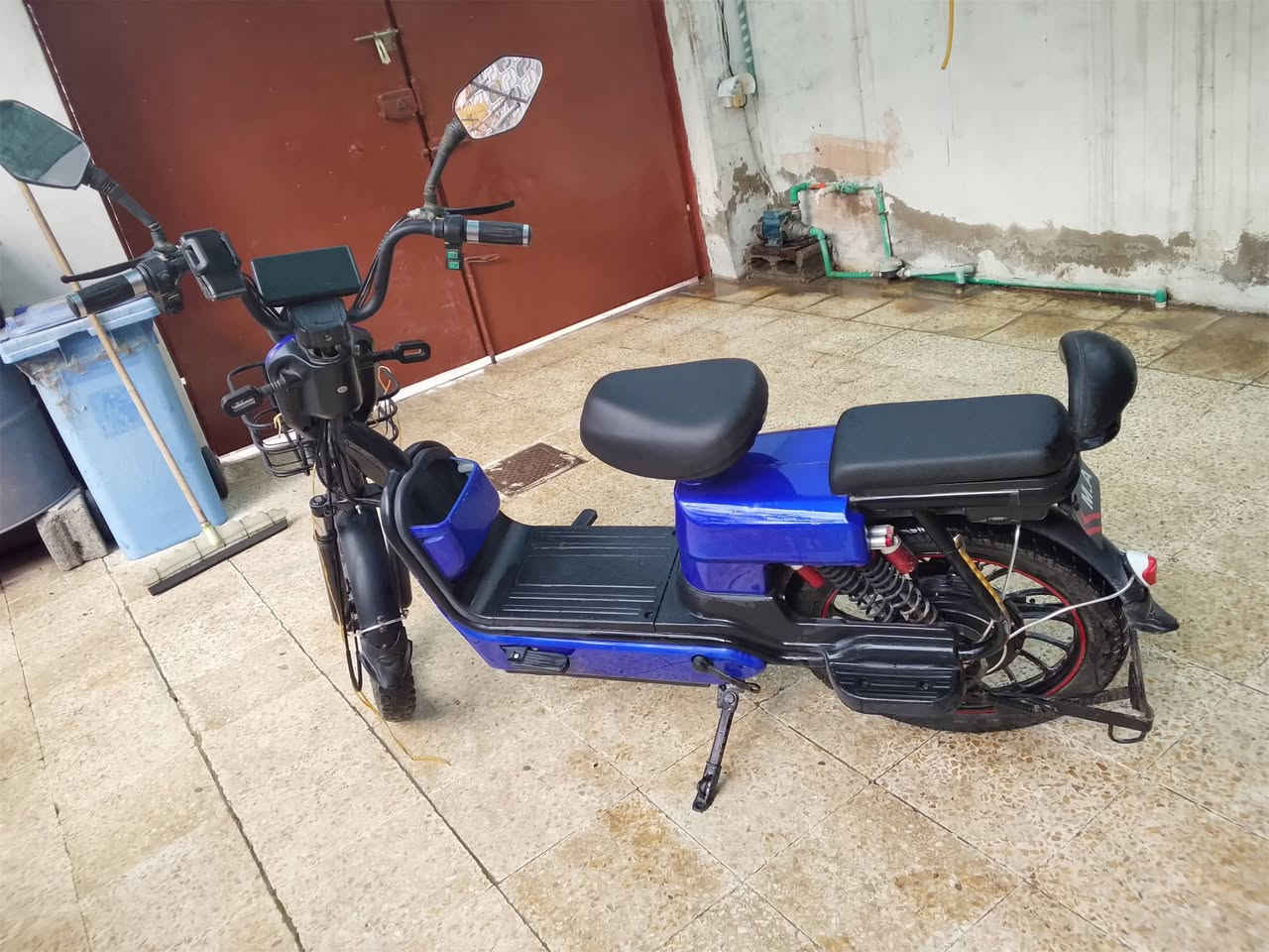 ماطور شحن للبيع 5 بطاريات وياه كارد 2 وبصمه2 وسويج 1
للاستفسار/ ***********
