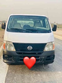 نيسان ناصيه موديل 13للبيع  مكانها بغداد رقم بغداد  رقم صاحب السياره 07...