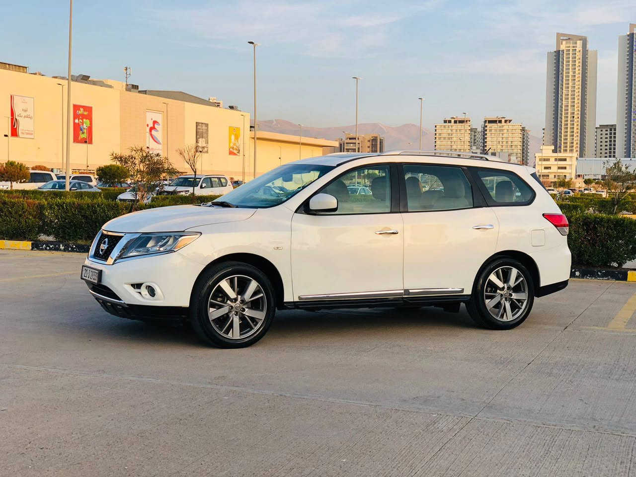 ‎  نيسان باسفندر 2014 خليجى
‎ ٦ سلندر  
‎ماشيه 220000 كيلومتر
‎مواصفات 
‎بصمه شغال بانوراما كاميرا امامى و خلفى حساس خلفى ستىرن كهرباى صندوق شفط 
‎تبريد مركزى ٣ مقعد كشن جلد داخل بيجى
‎ شاشه كبير
‎جاهز من كلشي تبريدكيرمكينه كهربائيات صدر كله جاهز 
‎سونر موجود بالصور
‎ايرباك سليمه
‎رقم سليمانيه 
‎رقم سنويه جديد باسمى لحد 2030
‎مكانى سليمانيه
‎م:***********
‎سعر :147
‎
‎
