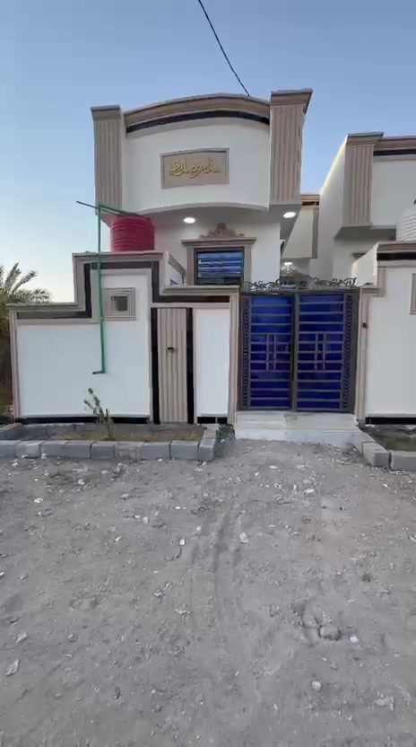 انسب الاسعار 🏤💯 
السلام عليكم 
بيت طابو زراعي بسم عراقي 
مساحه 130 متر 
السعر المطلوب 74 وقابل لتفاوض 
العنوان ابو الخصيب  طريق سيد حامد قرب مدينه الأندلس 
استفسار اكثر 
***********
