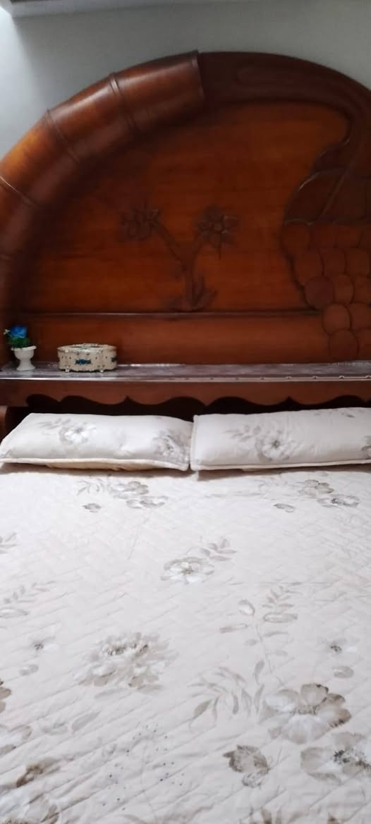 غرفة نور للبيع  الاستفسار الإتصال على الرقم ***********
