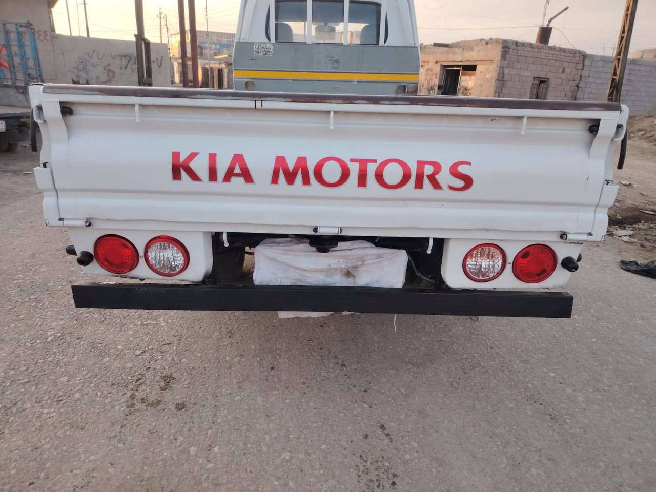 سلام عليكم سياره البيع موديل 10  مسكر بم ونوزل سبلاين مضبوغه عام الجماليه  مكينه وكير وكسن وشاصي راقم شاصي تحويل ثاني يوم كهربيات كله شغاله دوشمه جديده مشروع وطني راقم بابل دوالي يعني 18 تخم  تاير كوري سعر 98 وبيه مجالل
***********
***********
