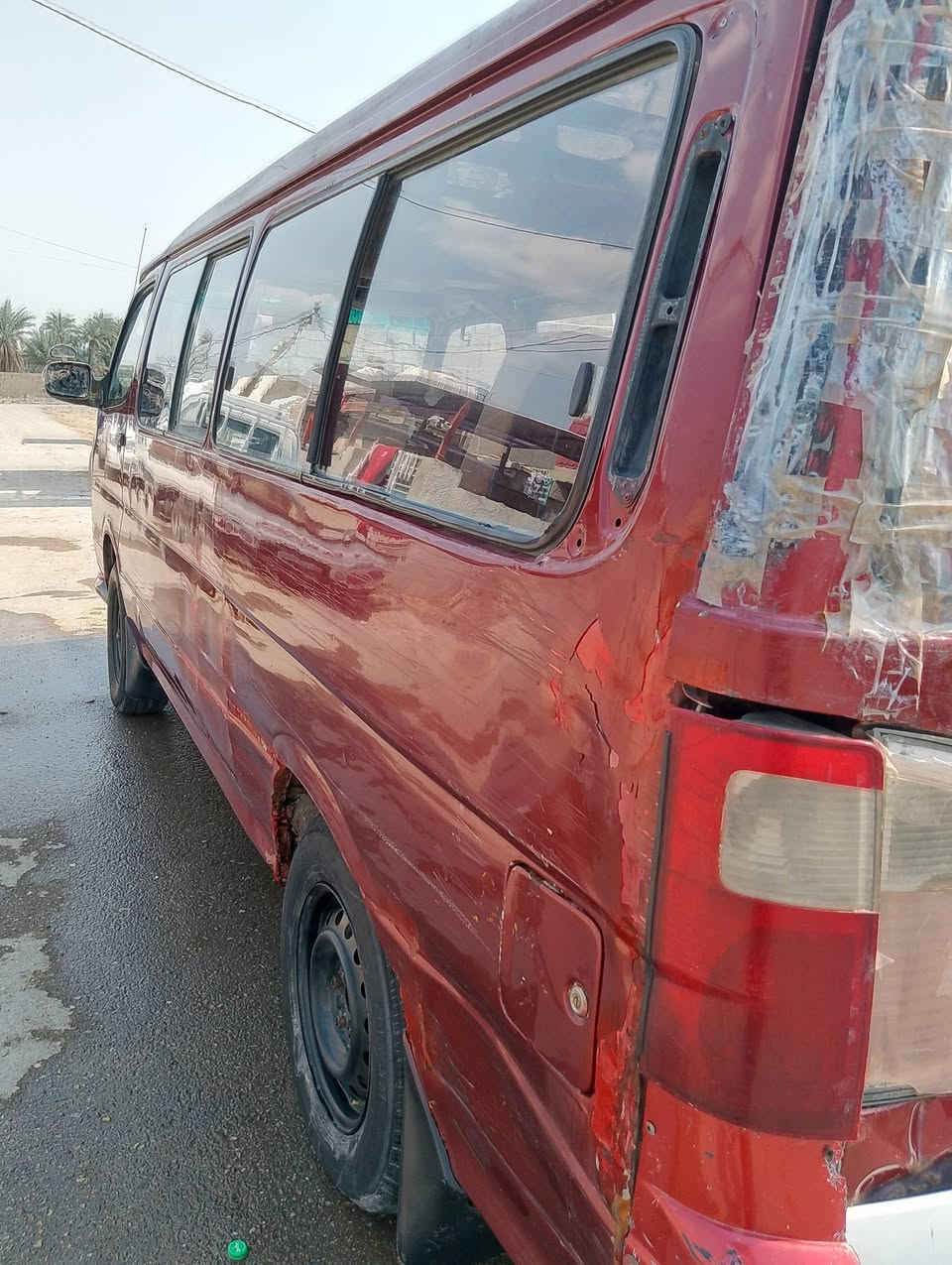 السلام عليكم فتون 2010 سياره رقم احمر  عليه هيه وغرامات 250 الف بس  كهرباياته نص ونص مكينته  تبخر بس مصعد دهن عله البلاكات   كير اكسن مكفولات داواخله  نضافتهن 80 من 100 تحويل مباشر سياره باديه بس بيه طخطخات  قليله لستفسار عله هاذه رقم متوفر وتساب  مكاني بغداد  ***********
