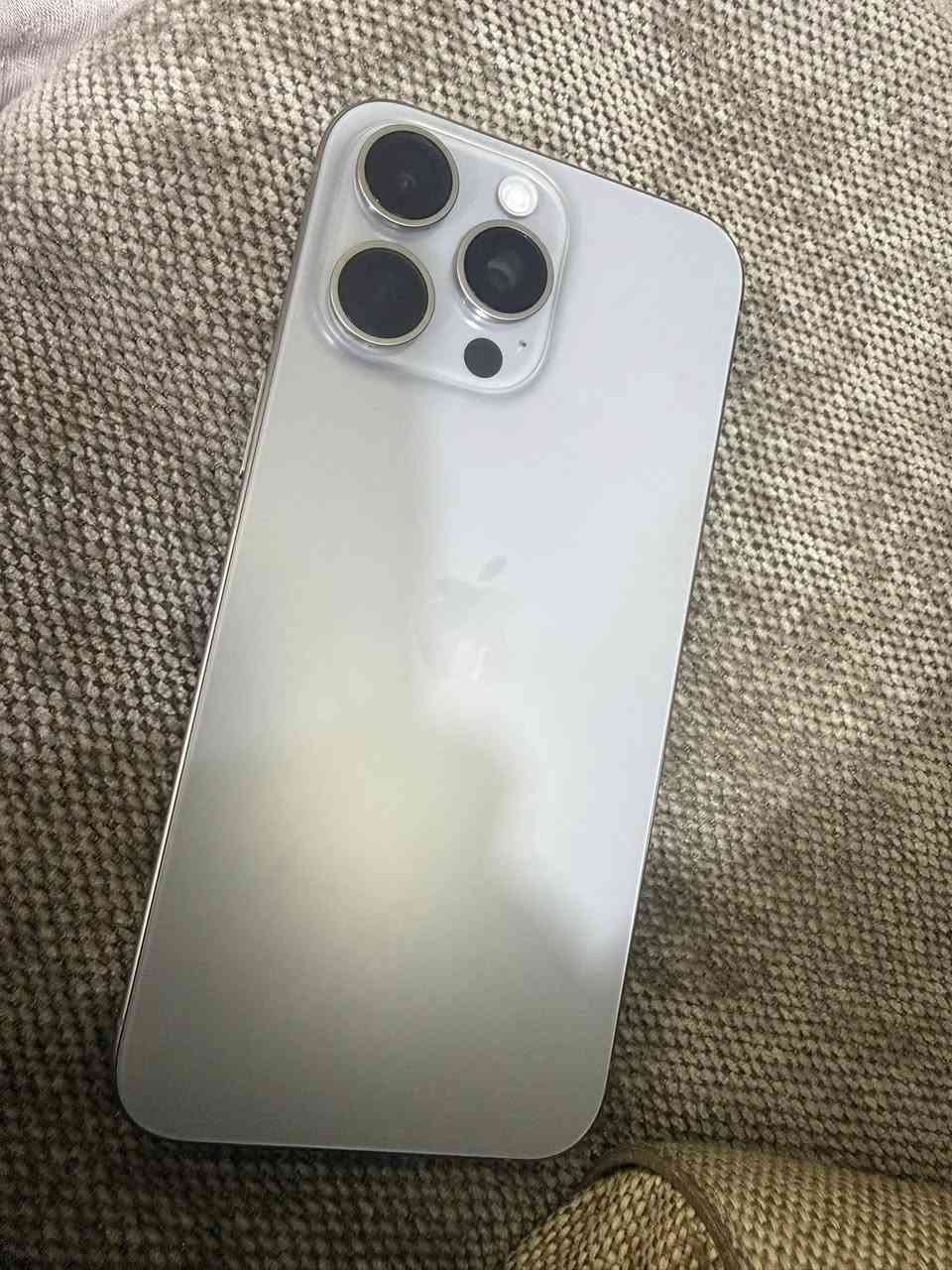 السلام عليكم
ايفون 15برو ماكس
ماستر عربي شرق اوسط 
وتر جهاز ابد مداخل صيانه الك لفحص 
باكيت غراضه ويا كامل جهاز وتر 
الذكره256
السعر 675 وبي مجال 
***********
