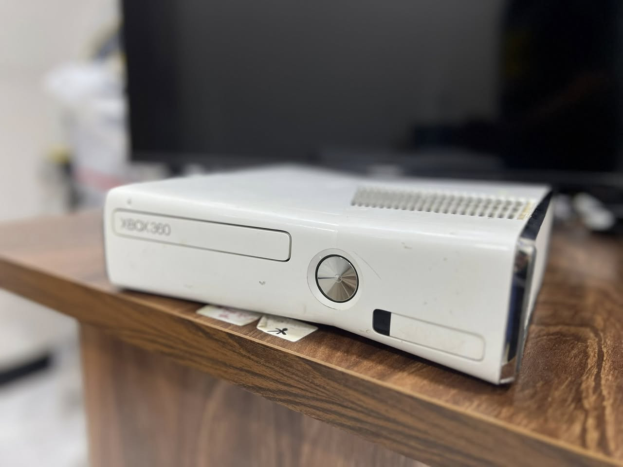 للبيع Xbox 360 Slim باندل 📢
🔹 الجهاز عاطل وما أعرف شنو العطل 🔹 يد تحكم جاهزه 

💰 السعر: 35 يوجد توصيل 

الي جاد بالشراء يراسل الصفحة أو الخاص


**إذا كنت صاحب هذا الإعلان وتريد حذفه لأي سبب، رجاءا أرسل رسالة إلى الدعم الفني**