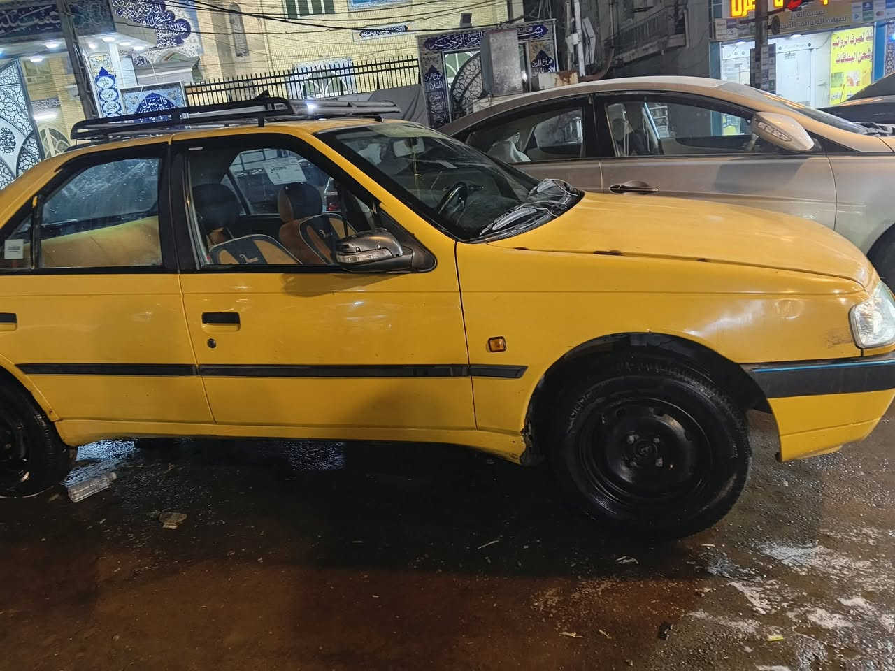 سلام عليكم سياره  بيحو للبيع موديل 2012  G L X سياره قطرت خياس مابيها سياره جدا حلوه تبريد تدفئه شغالات الكهربائيات كلها شغاله سياره خير من الله تخم تاير جديد السعر 28 ورقه وبيها مجال بسيط مكاني بغداد الكريعات مقابيل حسينيه الزهراء رقم الهاتف
***********
