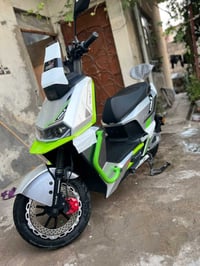 T73 • كهربا ٢٠٠٠ واط • سرعة ٨٠