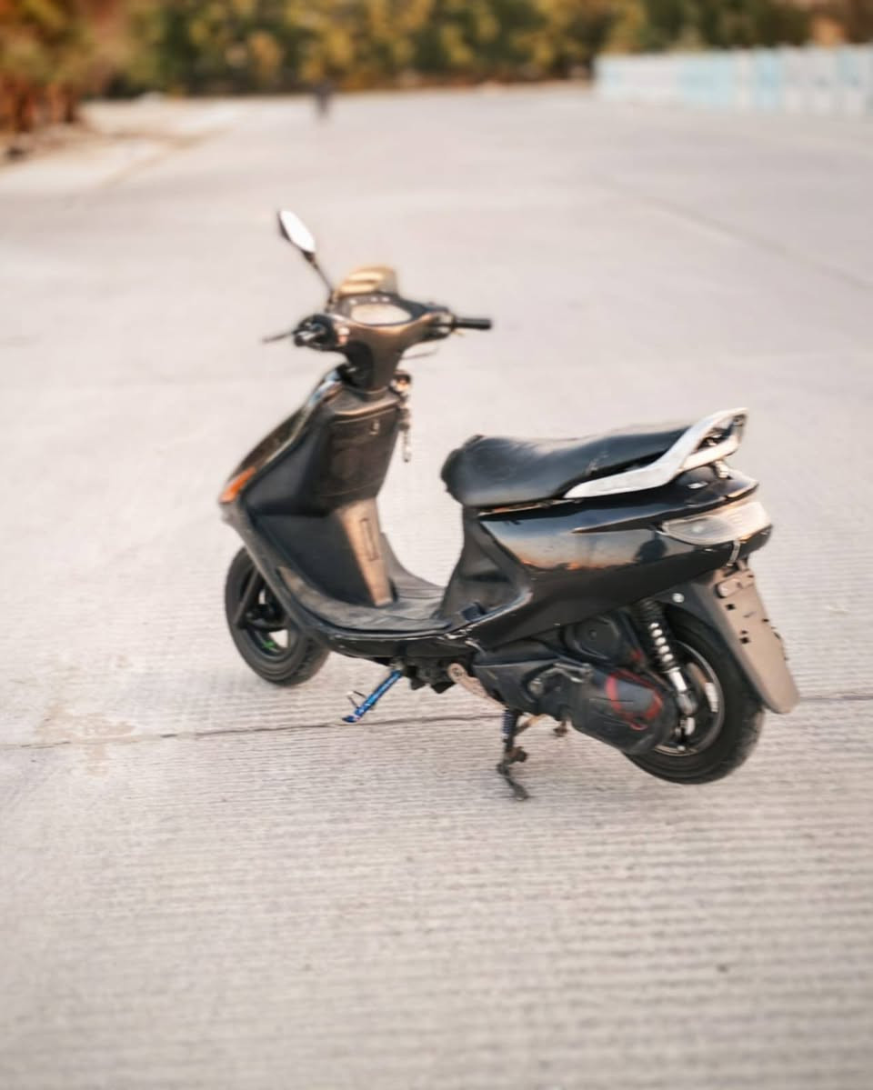 السلام عليكم فراشة فحل لبيع مكينة رياضي بلادي شلعة ومعدل تشك الكاع نواقصها عمبار  امامي وعداد كيلو متر مكاني نجف قرية الغدير الولى وتساب ***********
