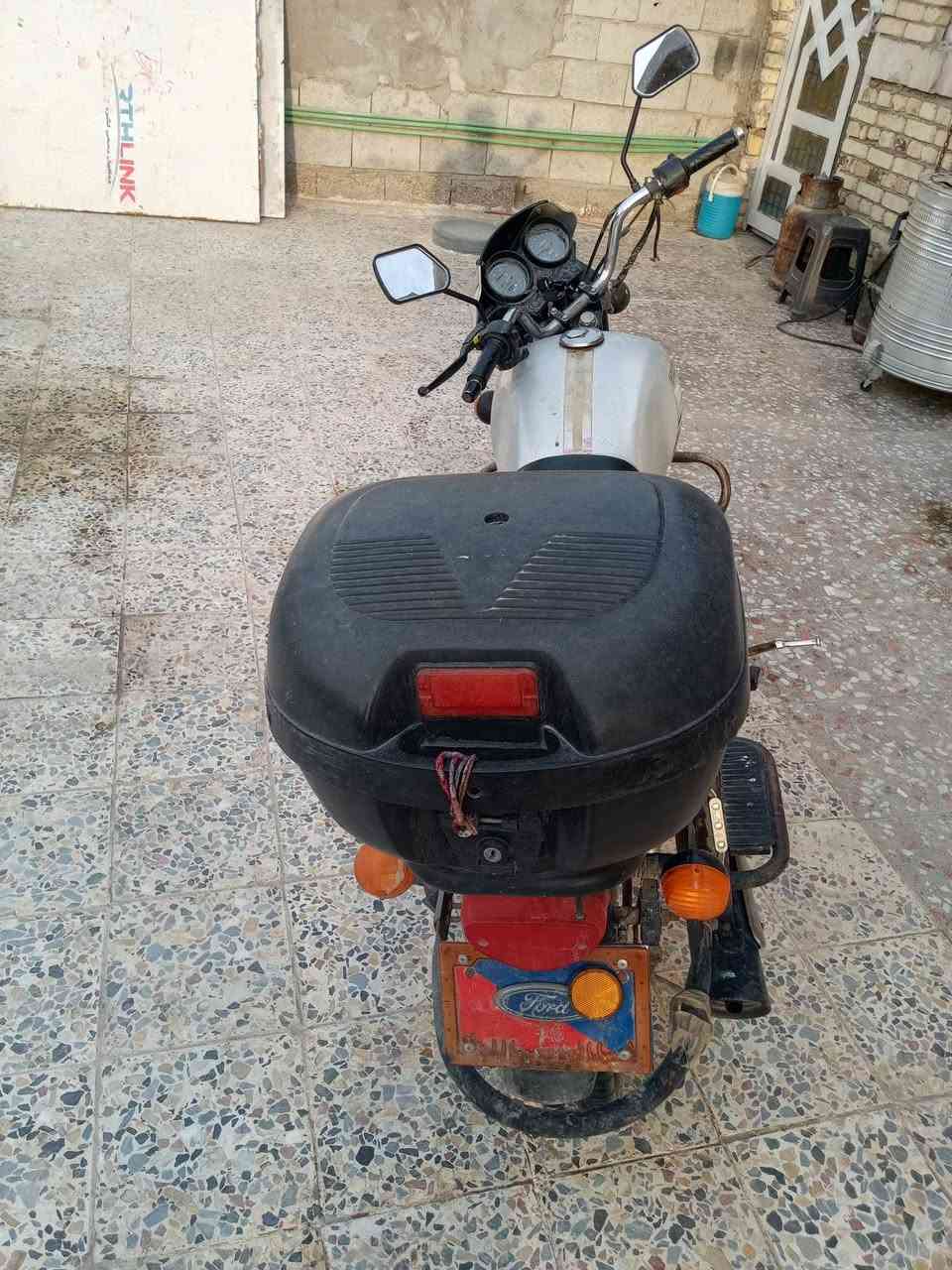 سلام عليكم دايوان للبيع موديل 20 اوراق اصوليه مابيه اي نقص المكان نعمانيه الرقم ‏‪***********‬ السعر مليون
