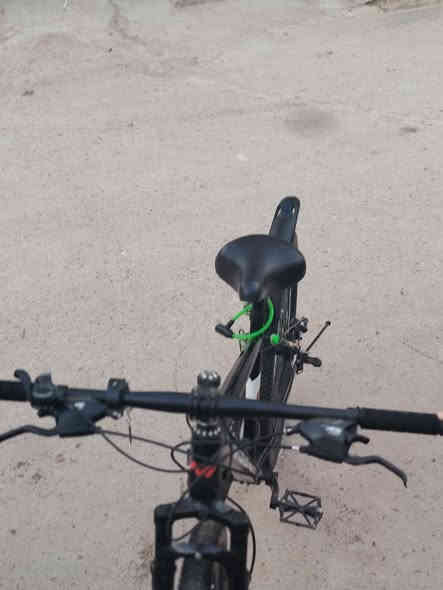 بايسكل جبلي نضيف كلش 
السعر. 100وبيه مجال 
العنوان. بغداد الزعفرانية شارع المعهد 
الرقم. ***********
