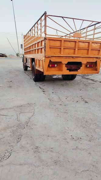 السلام عليكم ابو ردين للبيع موديل 85ارقام انكليزي تحيويل ثاني يوم سيارة بلادية رقم صاحب السياره ***********
