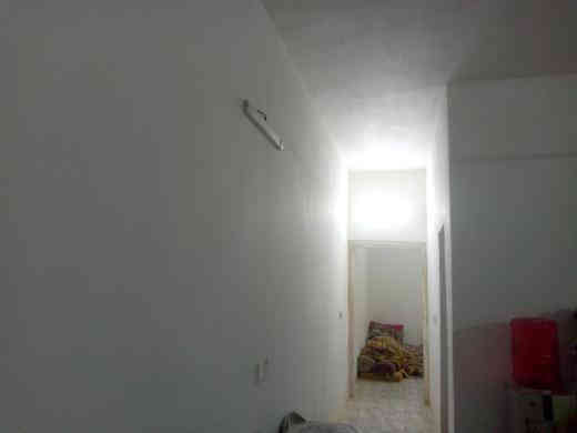 بيت 100متر  بحي البساتين حي السلام قريب علا شارع التكاتك بي غرفه وحولي ومطبخ وستقبال وتواليت وحمام  سيراميك البيت كله الحد الشارع سكف صب مسلح  بناء مال السنه الفاتت  السعر 35 للستفسار***********
