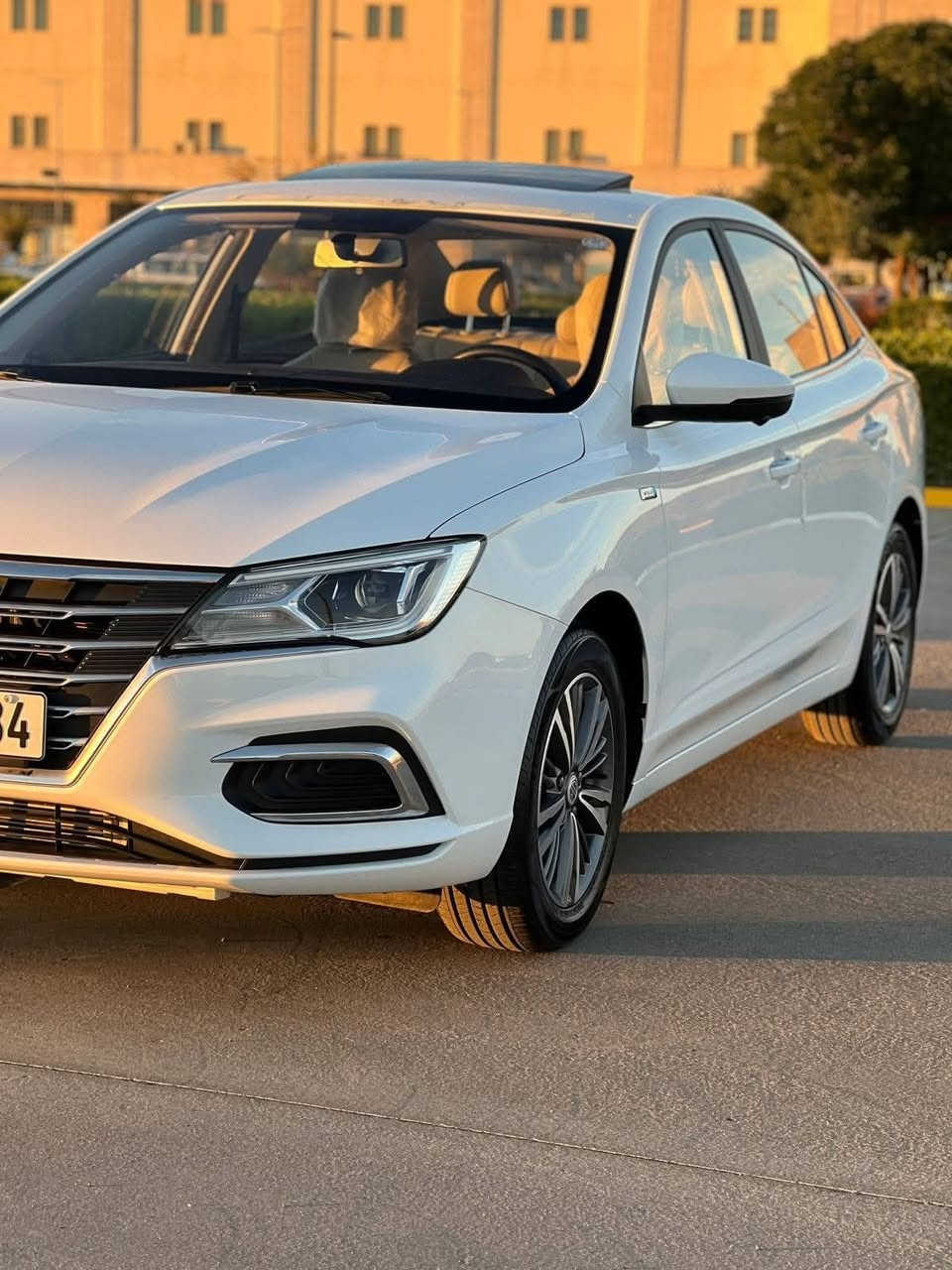 MG 5 2024 LUX فول فولە
زەمانی شەریکە...
سبوخ و ساردی نیە...
دەعامی بۆ دەعامی بەشەرت
21هەزار ڕۆشتووە

***********
