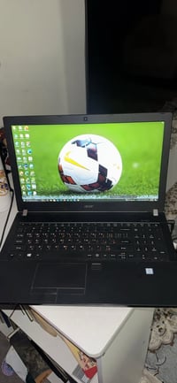 Acer TravelMate • i5 الجيل السابع • ٢٥٦GB SSD