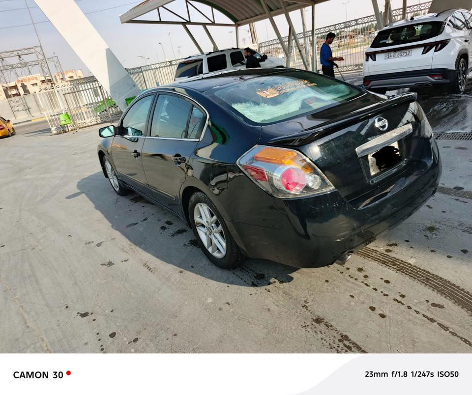 السلام عليكم
نيسان التيما السعر ٥٠اصولي لأكن بدون تحويل سنويه ما منتهية مصبوغه جماليه فقط 
حداديه جديده غرفه جديده تخم تاير تبريد 
الاتصال ***********
