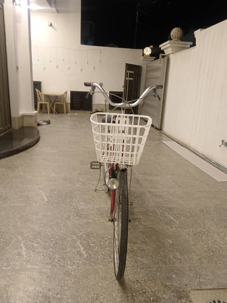 شارع 17 مطعم عمر يوسف السعر 75 الرقم ***********
