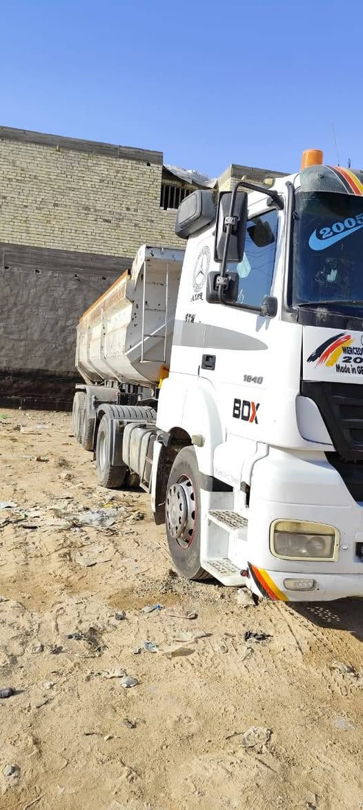 تخم تاير
كير محرك جديد 
رقم انكليزي
محرك 40/18
عربانه بلاديه 3 دناكير
ذرعتهه 23
السعر 2 ونص وبيهه مجال
مكاني كربلاء
للاستفسار ***********
