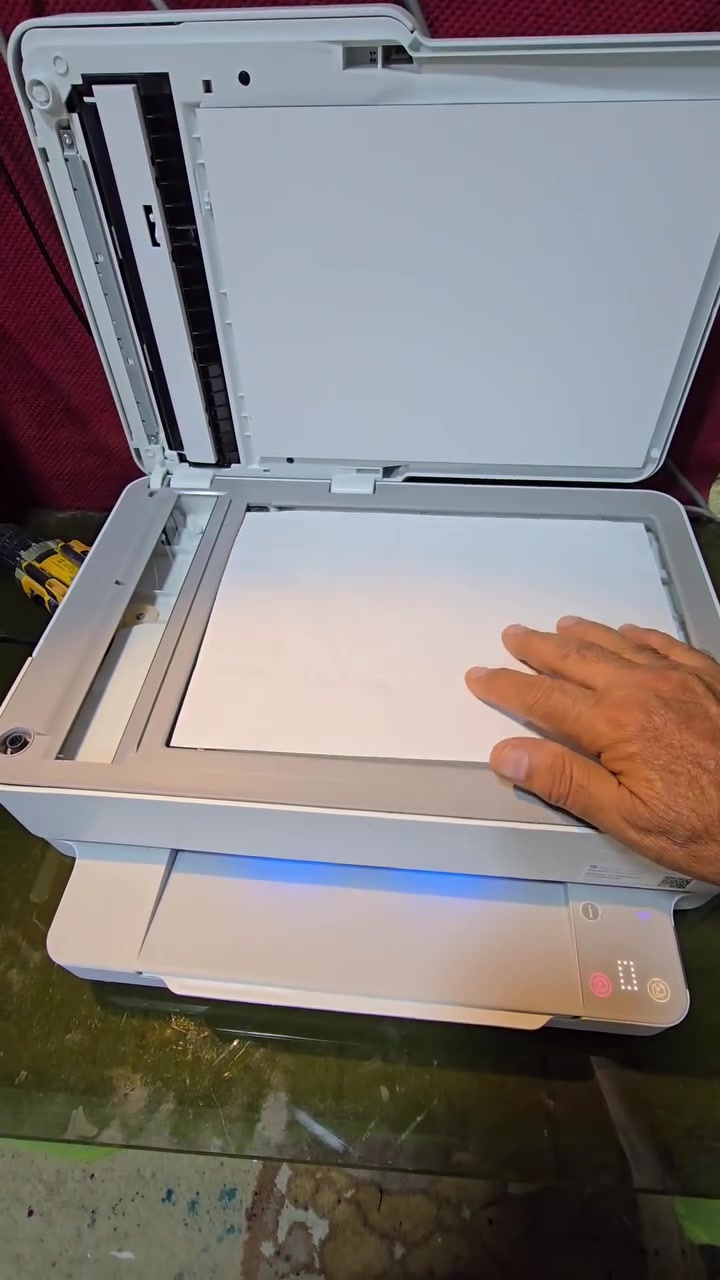 طابعه  hp  ملون واسود وابيض
واي فاي 
طباعه وجهين تلقاءي
تربط مع الهاتف والحاسبه
فيدر لطبع الملازم
نظافه 99 بالميه
السعر 75 الف


**إذا كنت صاحب هذا الإعلان وتريد حذفه لأي سبب، رجاءا أرسل رسالة إلى الدعم الفني**