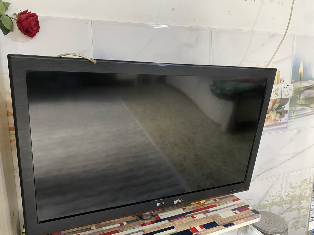 السلام عليكم بلازما للبيع مابيها اي عطل ونظيفه الباب الاول LG قياس٤٢
بغداد الحريه شارع البستان
السعر ٢٥٠ الف 
استفسار عل الرقم 

***********
