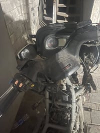 سكاي حديث للبيع  بيها خلل بالكير  مكان بلديات  07735856171