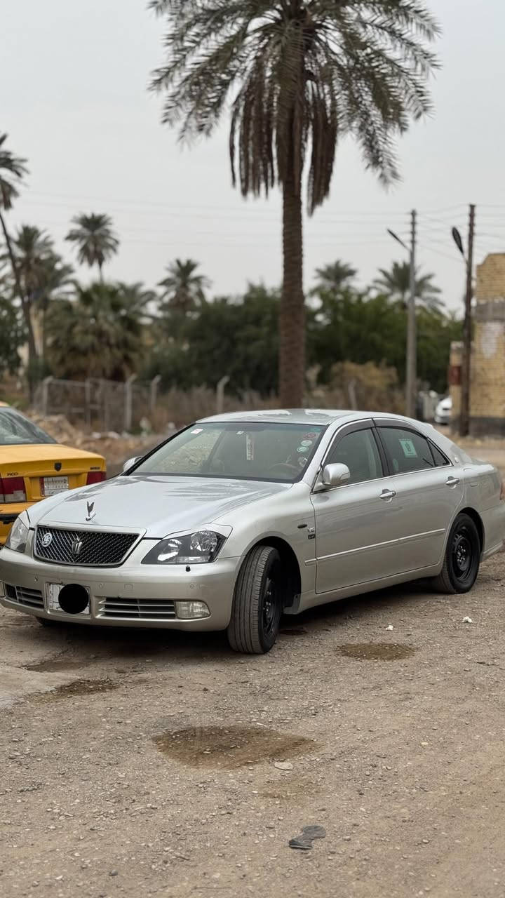 سلام عليكم
شاهينه للبيع2005
مكينه D4
كير z
رادار حساسات امامي خلفي 
برده خلفيه 
تبريد ثلج كل نقص ما بيه 
كصه فقط قماره 
سياره جديده 
دخول جديد
مكان ميسان العماره
سعر52

***********
