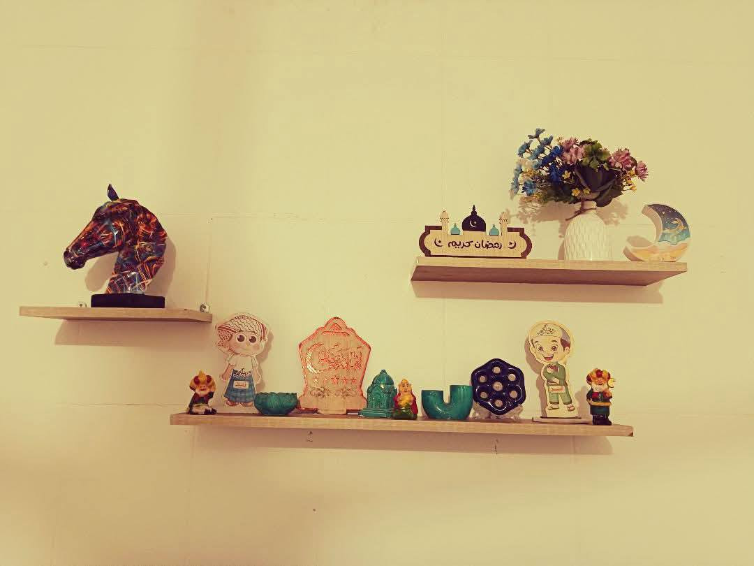 متوفر كافة الرفوف والديكورات الخشبيه والمرايات حسب الطلب ♥️ متوفر إضاءة امتار لاصقه ♥️ 
متوفر ركن صلاة وركن رمضاني 💚


**إذا كنت صاحب هذا الإعلان وتريد حذفه لأي سبب، رجاءا أرسل رسالة إلى الدعم الفني**