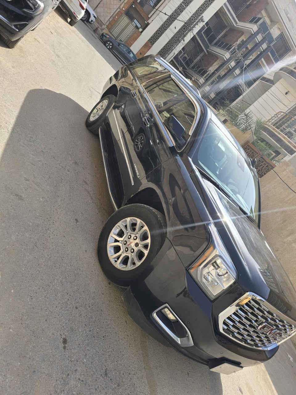 Gmc denali 2019 XL
السياره فول عده الفتحه  
السياره بدون ايرباك  وبيه جاملغ عكس السايق صبغ بس 
الحداديه جديده 
السعر ٣٤٠
الاستفسار    ***********
