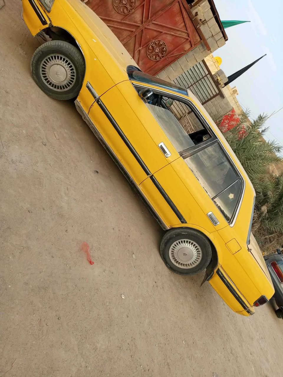 سوبر سيدان كير عادي مكفول مكينه ونجي بيها صوت كهربائيات شغاله سنويه عضم عاج وكاله عامه رقم صدامي  سياره شغاله مكاني ذي قار الشطره سعرها 16خاص ماكو للاتصال ***********
