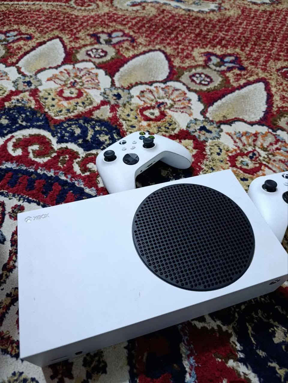 اكس بوكس سيريس اس 
انتاج 2023
كامل بدون اي نقص 
2 جوستك اصليه 
بطاريات مال جوستك
شهر و18 يوم كيم باس 
حساب مليان العاب مملوكه 
نضيف كلش لامفتوح ولا مصلح 
سعر 380 وبي مجال


**إذا كنت صاحب هذا الإعلان وتريد حذفه لأي سبب، رجاءا أرسل رسالة إلى الدعم الفني**