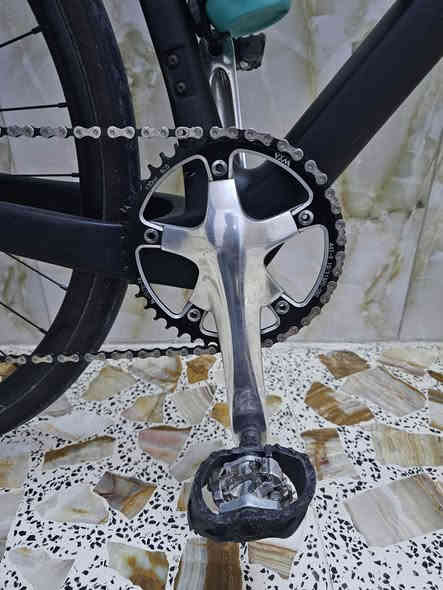 عرض خاص سعره 900 الف قفل 🔒 لارج 53 الفريم حجم التاير 32  السلام عليكم شلونكم شباب بايسكل رود كرفل  السستم مالته SRX PRO بدالات امامي 1 خلفي 11 وزنه 8 كيلو كله كاربون فايبر  للحجز عنواني مدينه الصدر قطاع 9 مقابل مدرسه عبدالله الرضيع شارع الفلاح *********** بغداد
