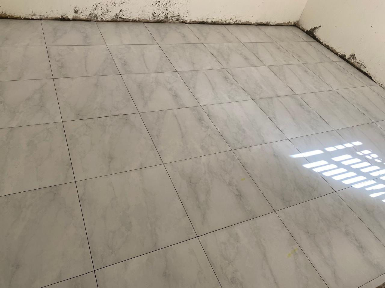 السلام عليكم خلفه سيراميك جدران واضيات اشتغل بورسلين وكاشي ومرمر وبيات شغل درجه أوله التزام ف العمل متواجد داخل بغداد فقط الرقم به واتس آب ***********
