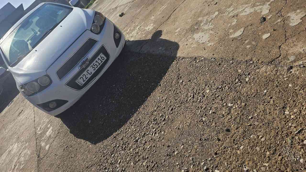 السلام عليكم
شوفر سونيك 2012 محرك 16 السيارة بحالة جيدة تخم تاير باتري ويل كب بلادي وبيها دفتر بانزين كركوك  السعر 55 وبيها مجال بسيط 
*********** اتصال
